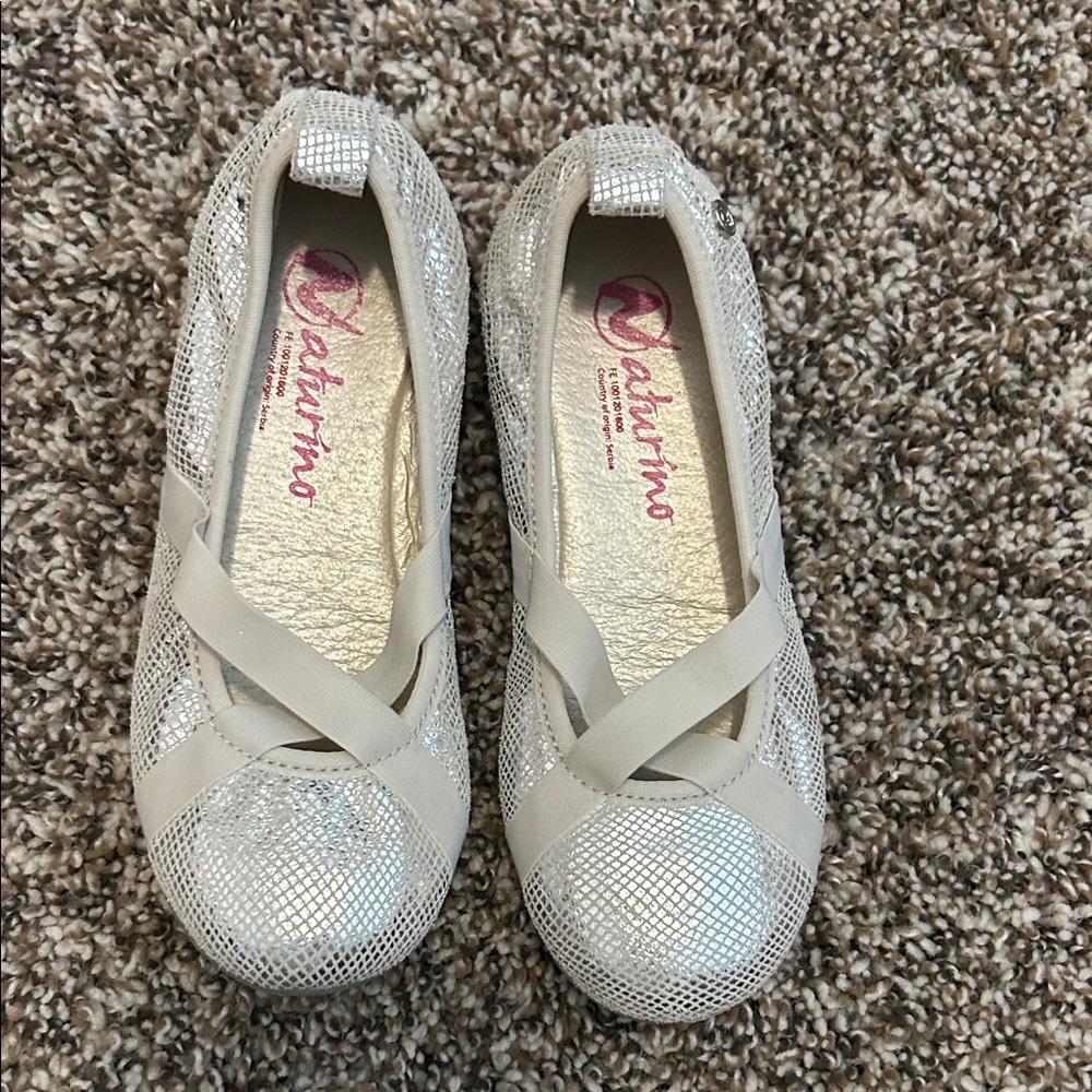 Naturino Silver and Cream Kids Dress Shoes